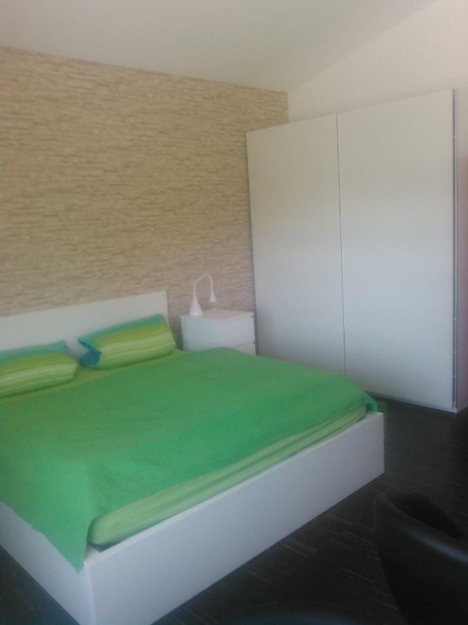 Ferienwohnung Zum Kletterturm Kaufbeuren Exteriör bild